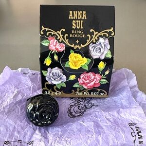 Anna Sui Black Floral Ring Rouge